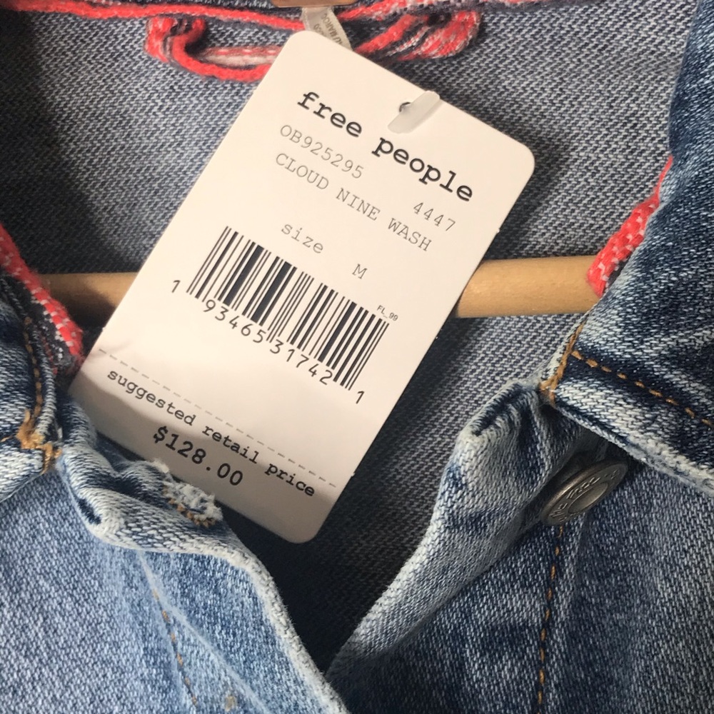 Free People | Ramona Denim Trucker Jean Jacket M - Picture 5 of 6